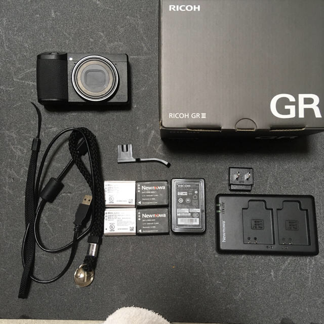 最新の激安 RICOH - RICOH GR3 セット販売 コンパクトデジタルカメラ