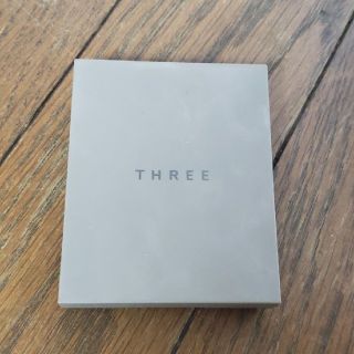 スリー(THREE)のTHREE シマリンググローデュオ(フェイスカラー)