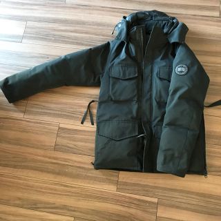 カナダグース(CANADA GOOSE)のCANADA GOOSE ブラックダウン(ダウンジャケット)