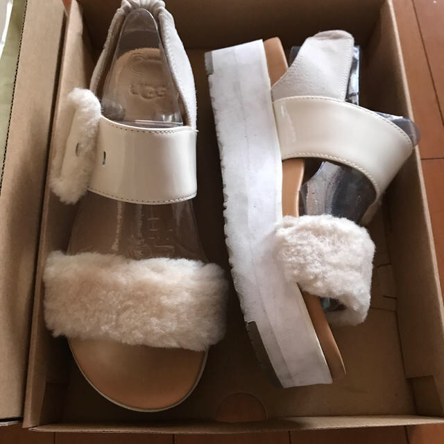 送料込みでUGG、大人気(^^)