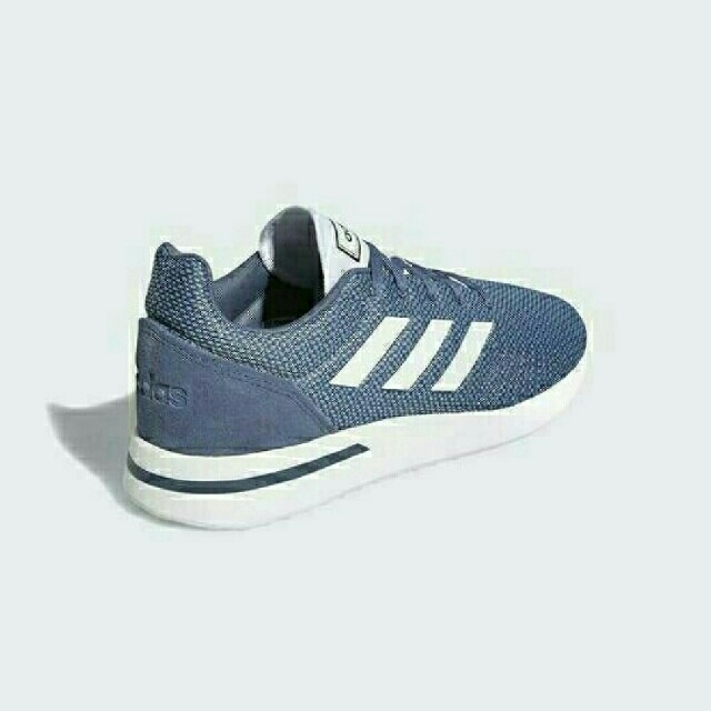 adidas(アディダス)の最値定価7323円!新品!アディダス ラン70S M スニーカー 28cm メンズの靴/シューズ(スニーカー)の商品写真