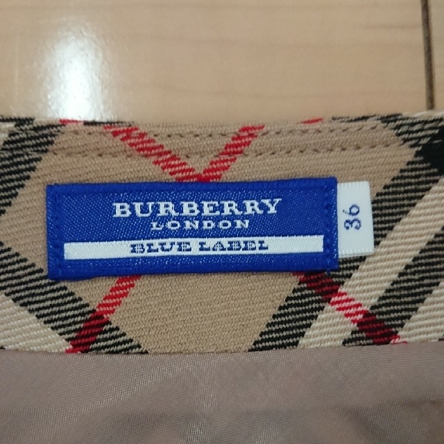 BURBERRY BLUE LABEL(バーバリーブルーレーベル)のスカート レディースのスカート(ミニスカート)の商品写真