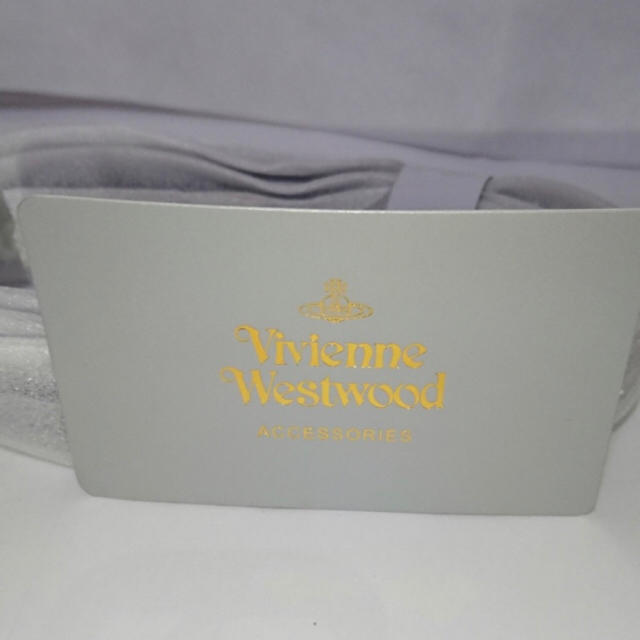 Vivienne Westwood(ヴィヴィアンウエストウッド)のヴィヴィアン ウエストウッド ハンドバッグ ハート型 新品未使用 レディースのバッグ(ハンドバッグ)の商品写真