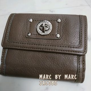 マークバイマークジェイコブス(MARC BY MARC JACOBS)の値下げ折り畳み財布(財布)