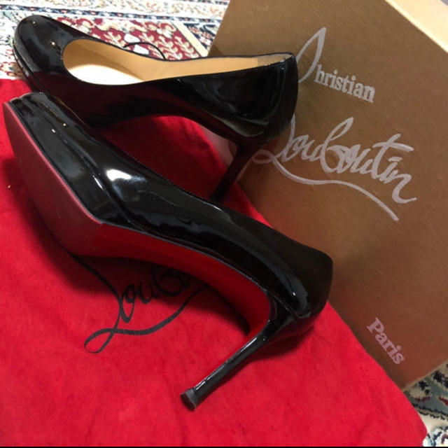 Christian Louboutin(クリスチャンルブタン)のChristian Louboutin  レディースの靴/シューズ(ハイヒール/パンプス)の商品写真