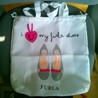 フルラ(Furla)のFURLA巾着にもなるシューズケース (その他)