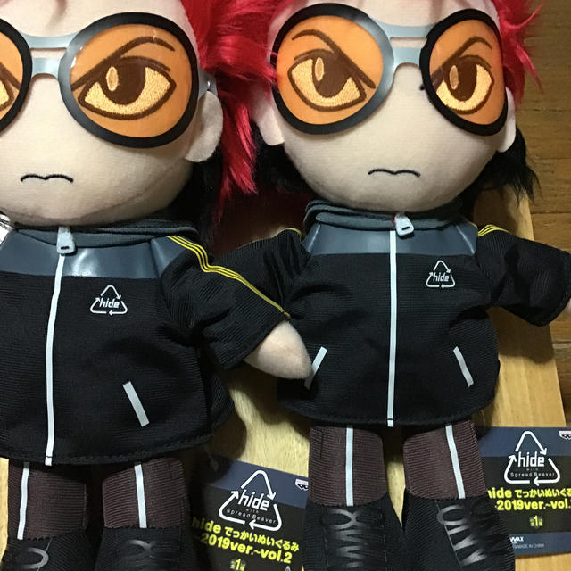 hide でっかいぬいぐるみ2点セット エンタメ/ホビーのタレントグッズ(ミュージシャン)の商品写真