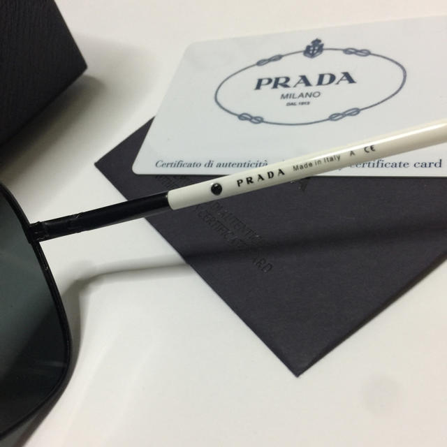 PRADA(プラダ)のプラダ サングラス メンズのファッション小物(サングラス/メガネ)の商品写真
