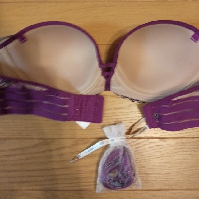 Simone Perele(シモーヌペレール)のシモーヌペレール　c85　ブラ レディースの下着/アンダーウェア(ブラ)の商品写真