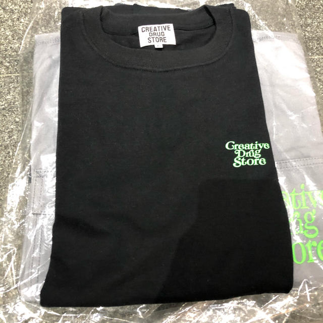 verdy  creative drug store tシャツ