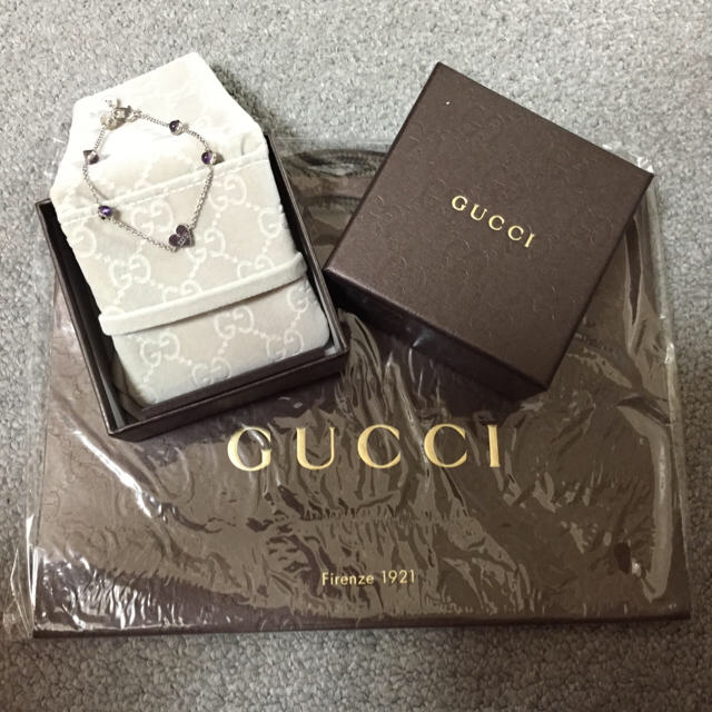 Gucci ブレスレットの通販 by (((o(*ﾟ▽ﾟ*)o)))'s shop｜グッチならラクマ - GUCCI アメジスト HOT通販