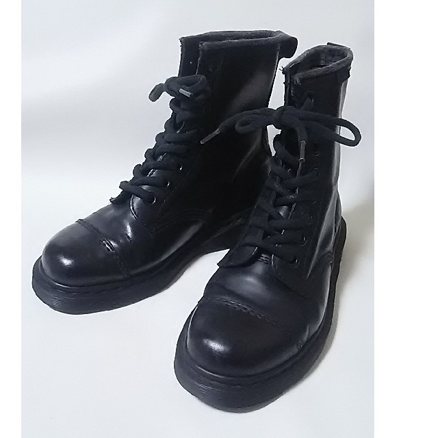 Dr. Martens オールブラック 8ホール