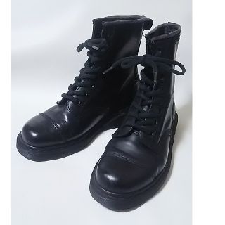 ドクターマーチン(Dr.Martens)の
限定オールブラック!ドクターマーチン高級8ホールブーツ人気ビンテージ


(ブーツ)