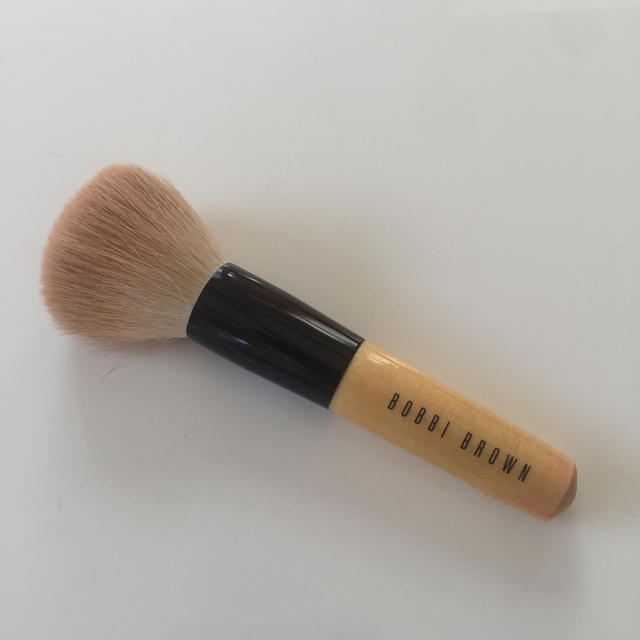 BOBBI BROWN(ボビイブラウン)の【BOBBIBROWN】フェイスブラシ コスメ/美容のスキンケア/基礎化粧品(その他)の商品写真