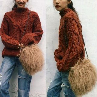 マウジー(moussy)の【未使用タグ付】　MOUSSY　ボリューム　チベットラムファー　ショルダーバッグ(ショルダーバッグ)