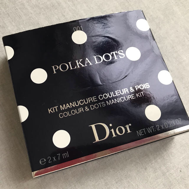 Dior(ディオール)の！値下げ中！《美品》【限定】ディオール ヴェルニ　ポルカドットデュオ コスメ/美容のネイル(マニキュア)の商品写真