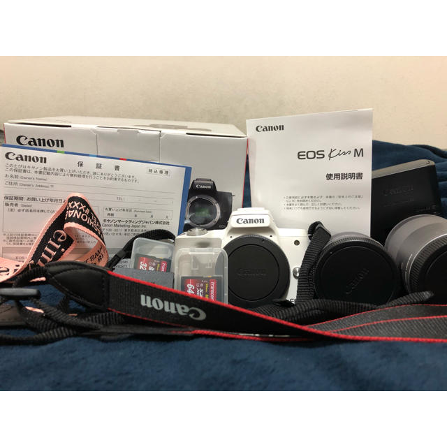 【お年玉セール特価】 Canon - 【最終値下】Canon EOS KISS M Wズームキット ミラーレス一眼 【お年玉セール特価】 Canon - 【最終値下】Canon EOS KISS M Wズームキット ミラーレス一眼