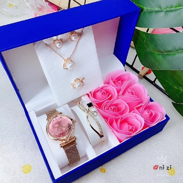 SWAROVSKI - Swarovskiウオッチの通販