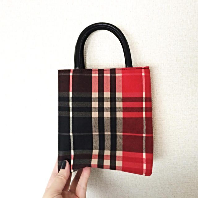 BURBERRY - 新品バーバリーミニトートバッグの通販 by lotus flower's