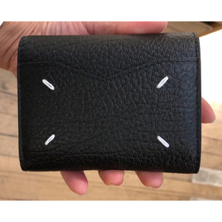 マルタンマルジェラ(Maison Martin Margiela)のマルジェラ　三つ折りミニ財布　ブラック(財布)