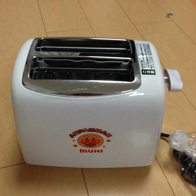 在庫処分 激安 食品 アンパンマントースターの通販 ななここショップ｜ラクマ by 電子レンジ・オーブン