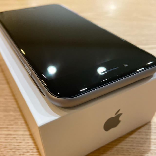 Apple(アップル)のiPhone6s 32GB Space Gray スマホ/家電/カメラのスマートフォン/携帯電話(スマートフォン本体)の商品写真