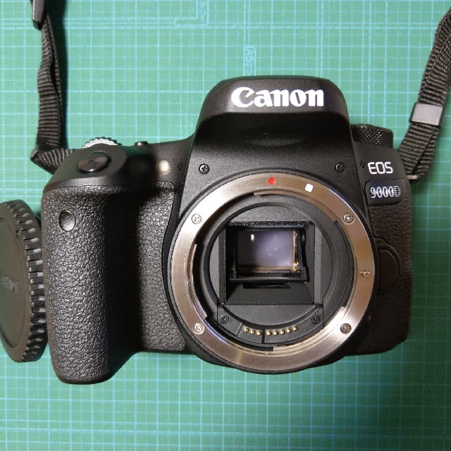 CANON　EOS 9000d　ダブルズームレンズキット