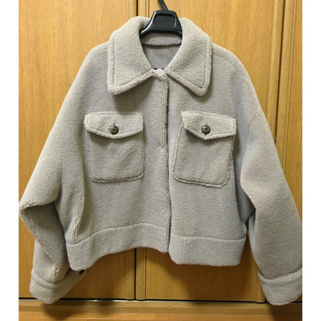 Ameri VINTAGE(アメリヴィンテージ)のOVER SIZE ECO MOUTON COAT レディースのジャケット/アウター(ムートンコート)の商品写真