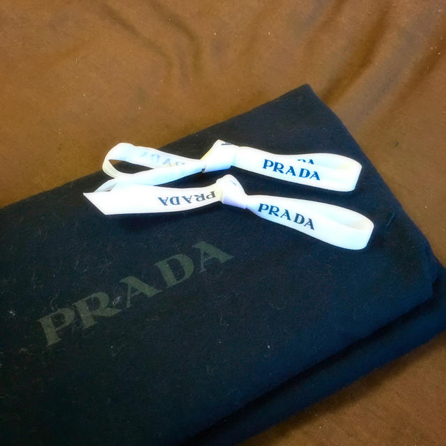 PRADA(プラダ)のPRADA紙袋♡ インテリア/住まい/日用品の日用品/生活雑貨/旅行(日用品/生活雑貨)の商品写真