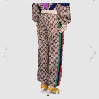 グッチ(Gucci)のGUCCI ジョギングパンツ　定価18万(スラックス)