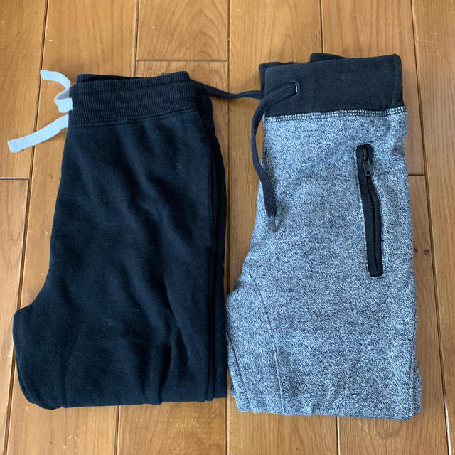 H&M(エイチアンドエム)のH&M スウェットパンツ　2点セット　116 キッズ/ベビー/マタニティのキッズ服男の子用(90cm~)(パンツ/スパッツ)の商品写真