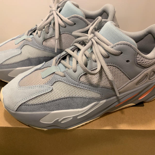 靴/シューズadidas yeezy boost 700 inertia イナーシャ 26