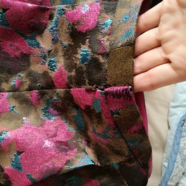 ANAYI(アナイ)のゆゆ☆様専用アナイL 40 定価35000円　ジャガード花柄スカート レディースのスカート(ひざ丈スカート)の商品写真
