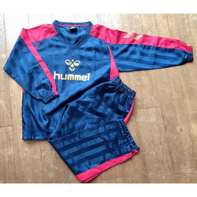 hummel(ヒュンメル)のHummel   トレーニングウェア 上下セット キッズ130cm スポーツ/アウトドアのサッカー/フットサル(ウェア)の商品写真