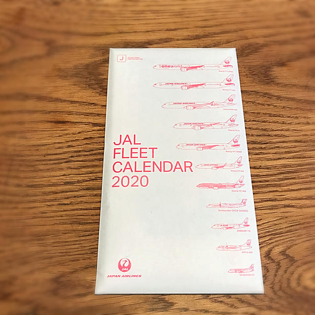 JAL(日本航空)(ジャル(ニホンコウクウ))のJAL卓上カレンダー 2020 インテリア/住まい/日用品の文房具(カレンダー/スケジュール)の商品写真