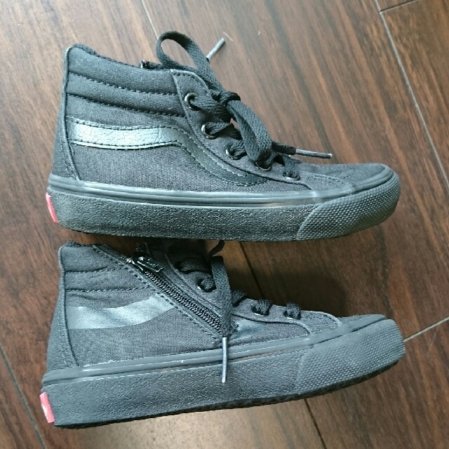 VANS(ヴァンズ)の☆マミィ様専用☆VANS ハイカットスニーカー 17㎝ キッズ/ベビー/マタニティのキッズ靴/シューズ(15cm~)(スニーカー)の商品写真