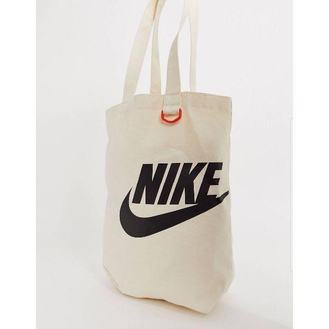 NIKE(ナイキ)の今流行！Nike(ナイキ) トートバッグ 肩掛け ホワイト レディースのバッグ(トートバッグ)の商品写真