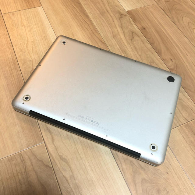 Apple(アップル)のMacBook Pro 13inch Mid2010 動作品 スマホ/家電/カメラのPC/タブレット(ノートPC)の商品写真