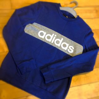 アディダス(adidas)のadidas 新品同様　トレーナー　(トレーナー/スウェット)