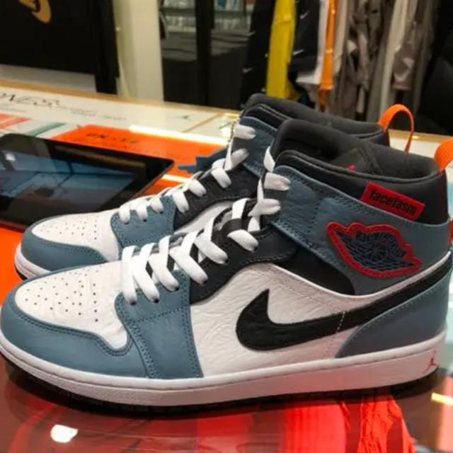 29 NIKE air jordan 1 mid フィアレス facetasm