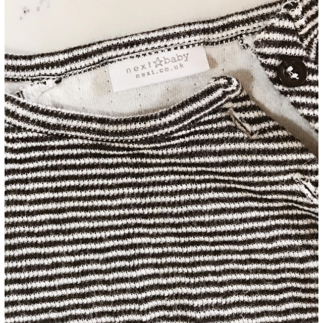 NEXT(ネクスト)のトム&ジェリー様専用⭐︎next  baby⭐︎ニットロンパース キッズ/ベビー/マタニティのベビー服(~85cm)(ロンパース)の商品写真