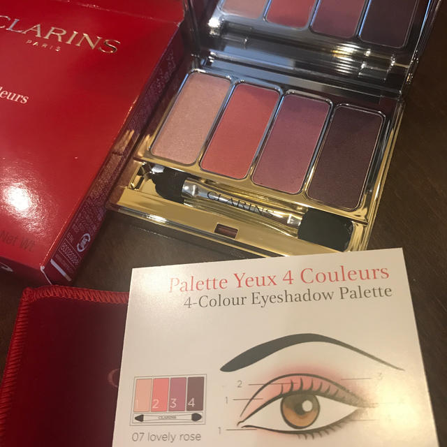 CLARINS(クラランス)のアイシャドウパレット4色セット コスメ/美容のベースメイク/化粧品(アイシャドウ)の商品写真