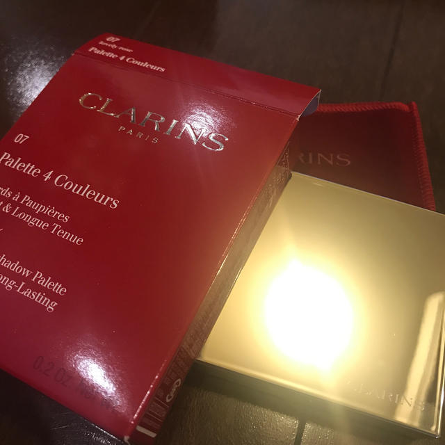 CLARINS(クラランス)のアイシャドウパレット4色セット コスメ/美容のベースメイク/化粧品(アイシャドウ)の商品写真