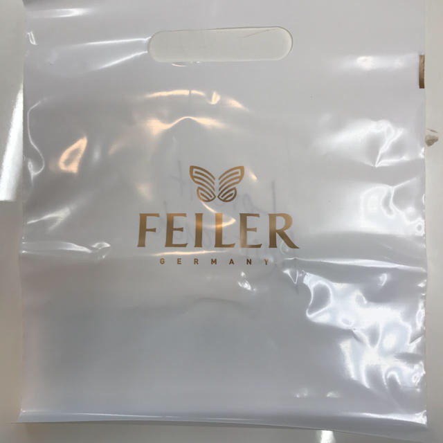 FEILER(フェイラー)のフェイラー ハンカチ 2019 クリスマス グリーン2枚 レディースのファッション小物(ハンカチ)の商品写真