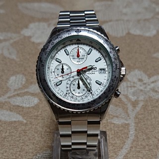セイコー(SEIKO)の美品 SEIKO クロノグラフ ホワイト メンズ腕時計 逆輸入品(腕時計(アナログ))