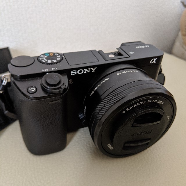 SONY α6000