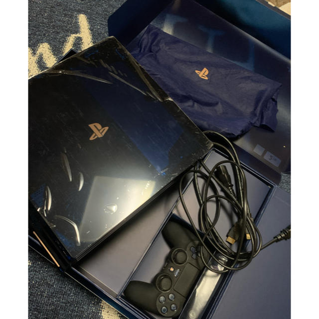 ［］PS4 Pro 500 Million Limited Edition