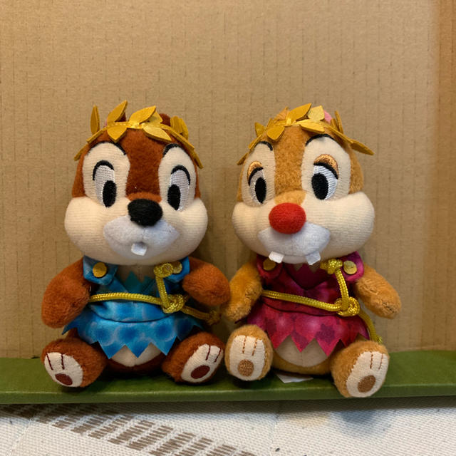 Disney(ディズニー)のチップとデール ぬいぐるみバッジ エンタメ/ホビーのおもちゃ/ぬいぐるみ(キャラクターグッズ)の商品写真