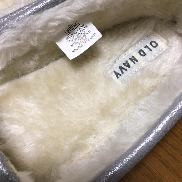 Old Navy(オールドネイビー)の新品☆モカシンシューズ☆オールドネイビー キッズ/ベビー/マタニティのキッズ靴/シューズ(15cm~)(ローファー)の商品写真