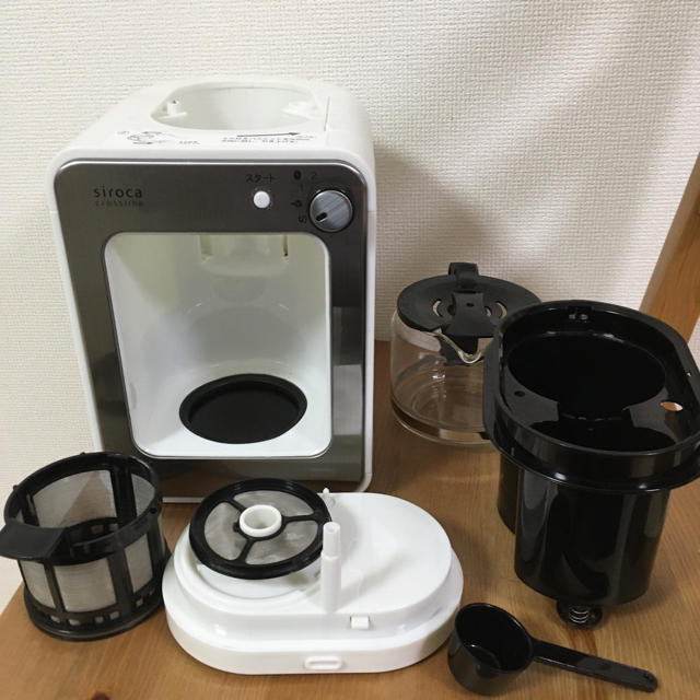 シロカ　siroca 全自動コーヒーメーカー　SC-A112LX スマホ/家電/カメラの調理家電(コーヒーメーカー)の商品写真